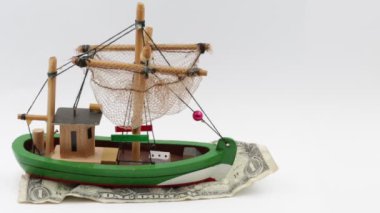 buruşuk dolar tekne eski ahşap modeli