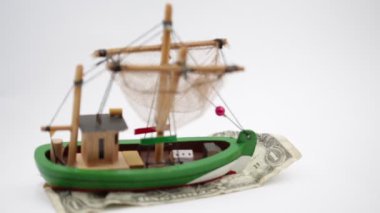 buruşuk dolar tekne eski ahşap modeli