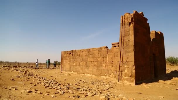 Personnes Non Identifiées Près Temple Antique Des Pharaons Noirs Dans — Video