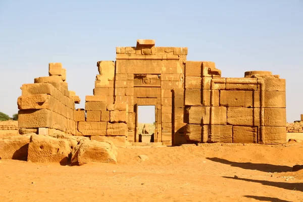 Afrika sudan naqa çölün ortasında siyah Firavunlar antik Tapınağı