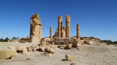çöl, Berenice, Afrika'nın ortasında siyah Firavunlar antik Tapınağı