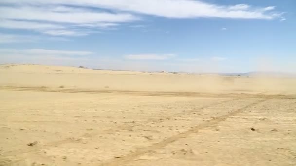 スーダン アフリカの砂漠の真ん中で — ストック動画