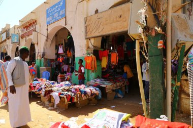 Sudan, Hartum-Aralık 2018--eski marke kimliği belirsiz kişi dolaylarında