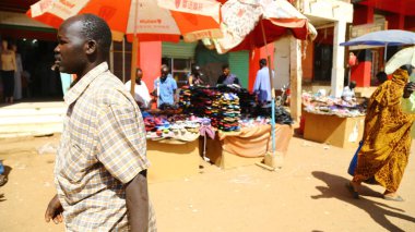 Sudan, Hartum-Aralık 2018--eski marke kimliği belirsiz kişi dolaylarında