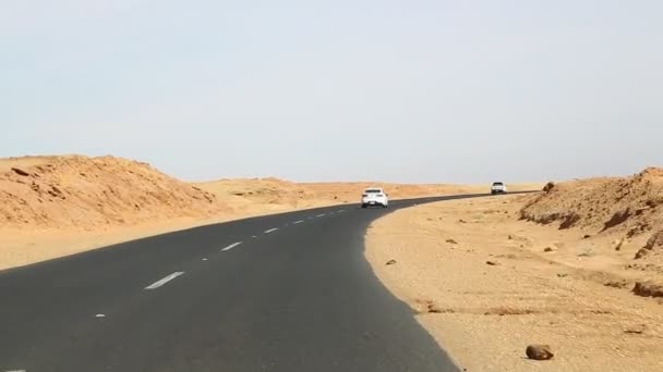 Coche Identificado Desierto Sudán África — Vídeo de stock