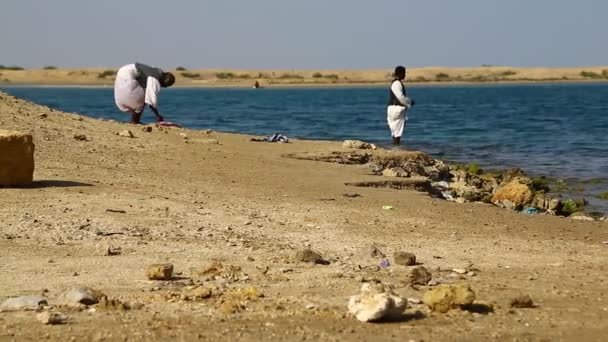 Scenic View People Fishing Red Sea — Stock Video