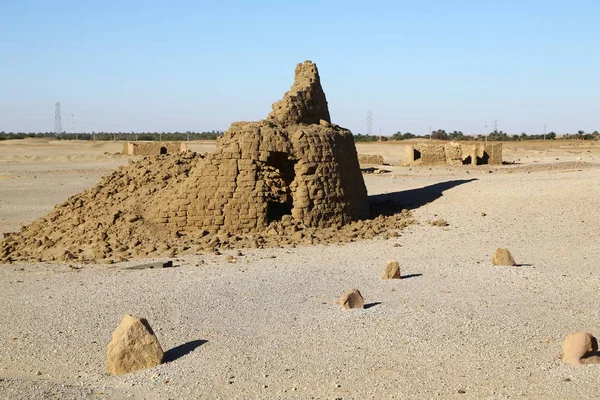 sai adanın nilo ve mezar yakınındaki Nubyeliler Müslüman mezar antik kentinin kalıntıları Afrika Sudan'da