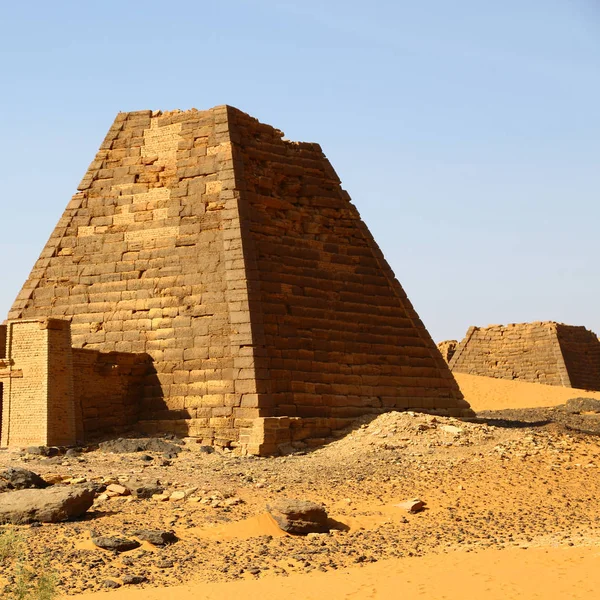 Στην Αφρική Σουδάν Μερόε Αντίκα Πυραμίδες Των Φαραώ Μαύρο Στη — Φωτογραφία Αρχείου