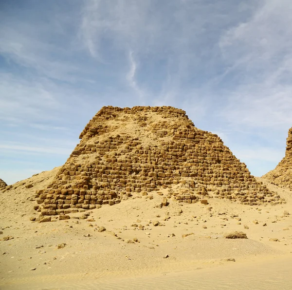 As pirâmides antigas dos faraós negros — Fotografia de Stock