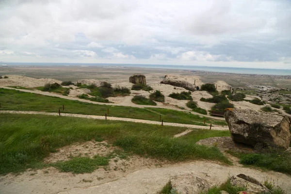 Gobustan antik preistorical mağara — Stok fotoğraf