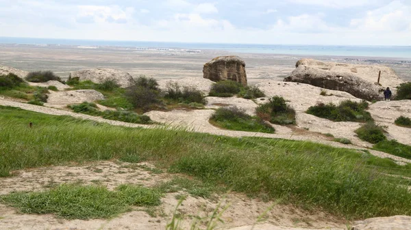 Gobustan gua preistorical antik — Stok Foto