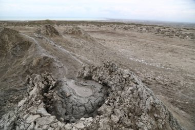  gobustan volkanik arazi 