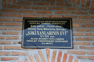  şeki şehirde eski mimari  