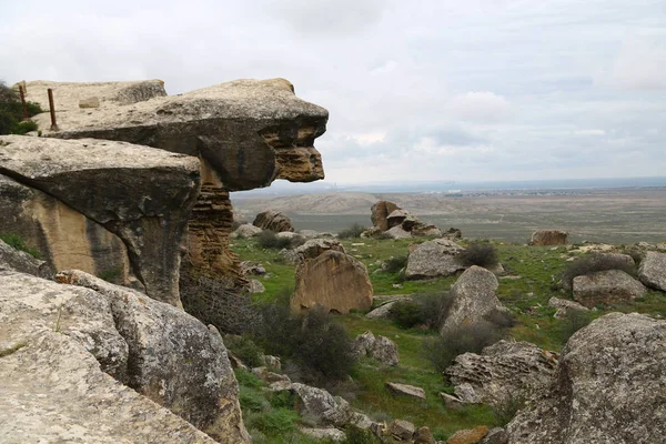 Gobustan la antigua cueva preistórica — Foto de Stock