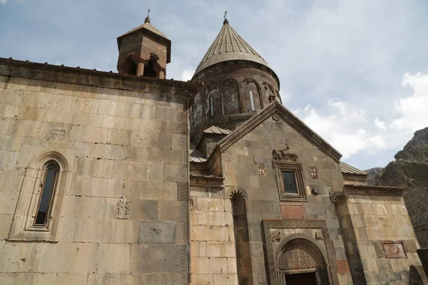 In Armenië Geghard het oude klooster — Stockfoto