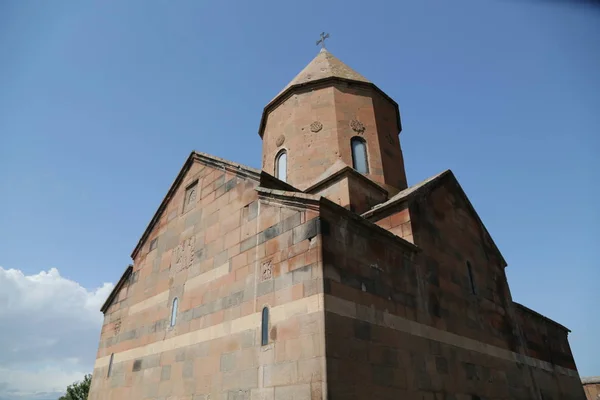 Em armenia khor virap o antigo mosteiro arquitetura medieval ne — Fotografia de Stock