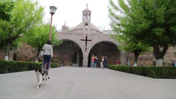 Turisti Visita Echmiadzin Tempio Antico Cristiano Più Antico Armenia — Video Stock