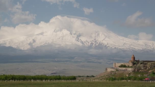 美丽的古董霍尔维拉普修道院在亚美尼亚 — 图库视频影像