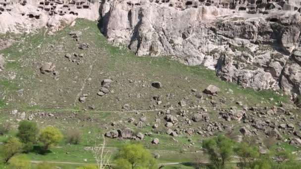 Metraje Ciudad Cueva Excavada Rocas Vardzia Georgia — Vídeos de Stock