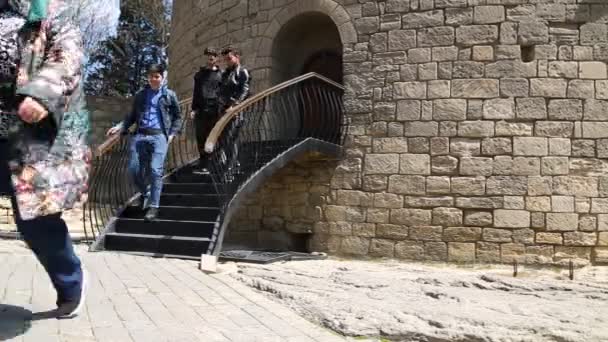 Personer Som Går Baku City Center Azerbajdzjan — Stockvideo