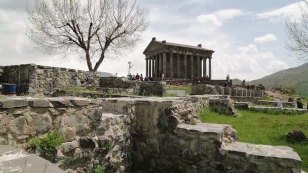 Tourists Visiting Temple Garni Greco Roman Colonnaded Building Armenia — Stock Video