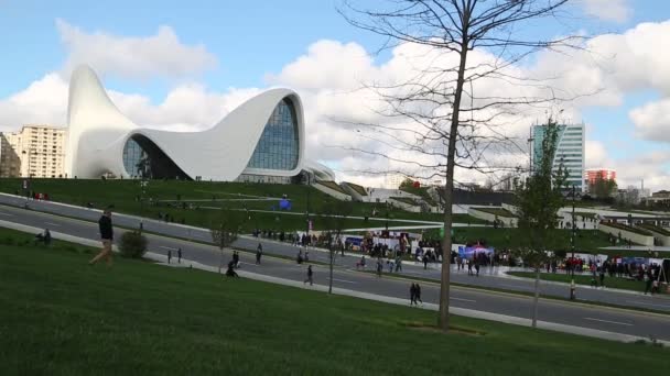 Azerbaijan Baku Circa May 2019 Cuplikan Bangunan Museum Modern Pusat — Stok Video