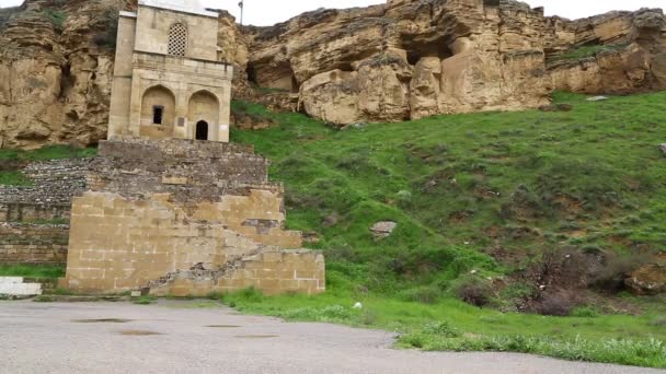Diri Baba Azerbaycan Dağ Mirası Yakınında Antik Anıt Mezar Görüntüleri — Stok video