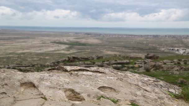 Beelden Van Antieke Prehistorische Grot Protect Door Unesco Gobustan Azerbeidzjan — Stockvideo