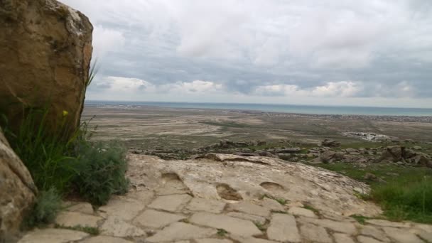 Beelden Van Antieke Prehistorische Grot Protect Door Unesco Gobustan Azerbeidzjan — Stockvideo