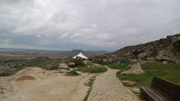 Beelden Van Antieke Prehistorische Grot Protect Door Unesco Gobustan Azerbeidzjan — Stockvideo