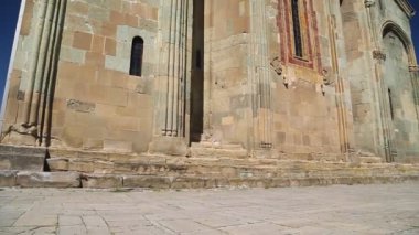 svetitskhoveli katedralin güzel görünümü, Gürcistan'da antik miras 
