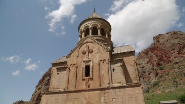 Армения Нораванка Неизвестные Около Античного Монастыря Киргизии — стоковое видео