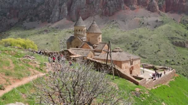 Ermenistan Noravank Circa Mayıs 2019 Antik Manastır Yakınında Kimliği Belirsiz — Stok video