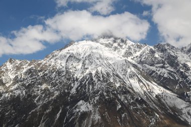   Kafkas topraklarında dağ