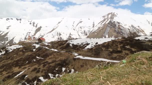 La montagna nella terra caucasica — Video Stock