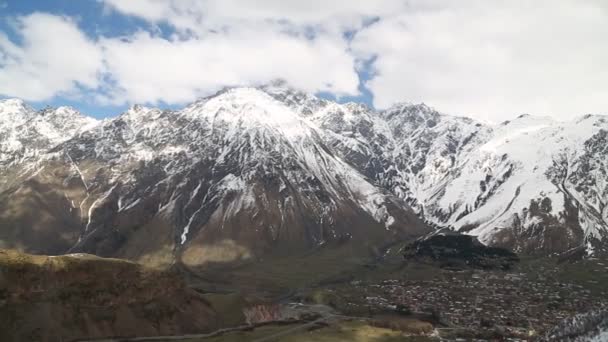 Hermosas Montañas Kazbegi Georgia — Vídeo de stock