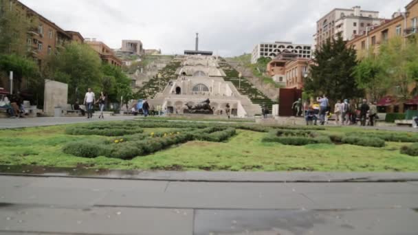 Gente Caminando Ereván Armenia — Vídeo de stock