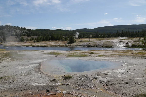 Parque Nacional de Yellowstone la naturaleza — Foto de Stock