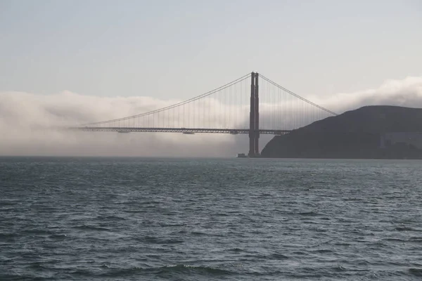 San francisco il famoso ponte d'oro — Foto Stock