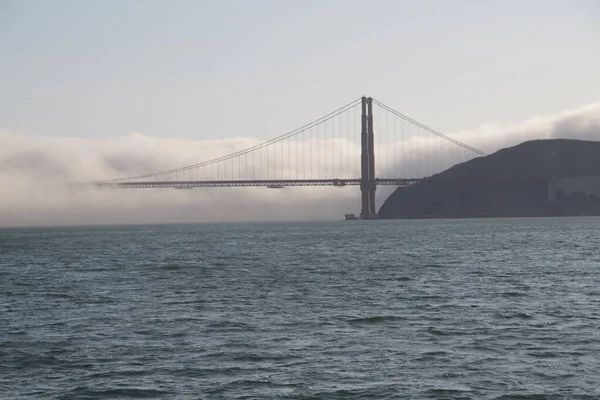 San francisco il famoso ponte d'oro — Foto Stock