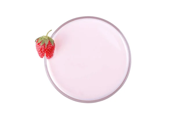 草莓酸奶与草莓在白色背景分离 顶部视图 — 图库照片