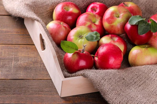 Many Beautiful Ripe Fresh Apples Tray Blue Wooden Table — Stock Photo, Image