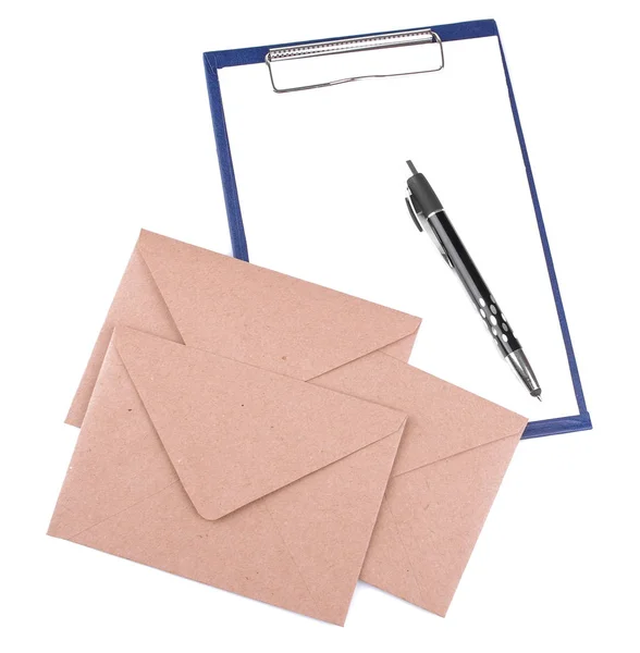 Mail Enveloppen Een Leeg Voor Het Vullen Met Een Pen — Stockfoto