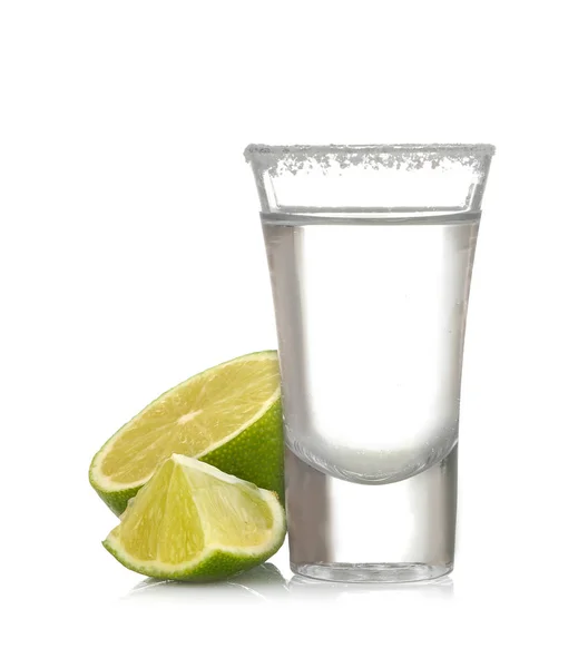 Stříbrná Tequila Glass Skleněné Vápnem Zblízka Bílém Pozadí Izolované — Stock fotografie