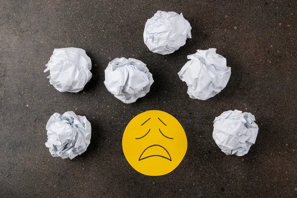 Depressie Concept Psychische Aandoeningen Droevige Smiley Verfrommeld Papier Breedtes Een — Stockfoto