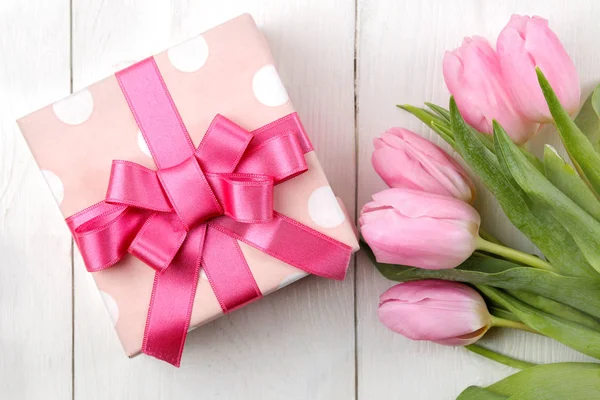 Boeket Van Mooie Roze Tulpen Bloemen Doos Van Gift Een — Stockfoto