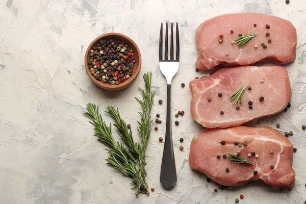 Filete Cerdo Crudo Carne Ingredientes Para Cocinar Especias Hierbas Verduras — Foto de Stock