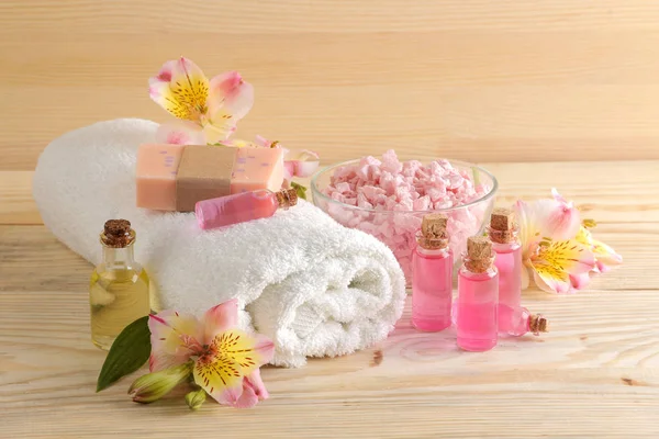 Spa Aromatherapie Cosmetica Voor Lichaamsverzorging Handgemaakte Zeep Aromatherapie Olie Zeezout — Stockfoto