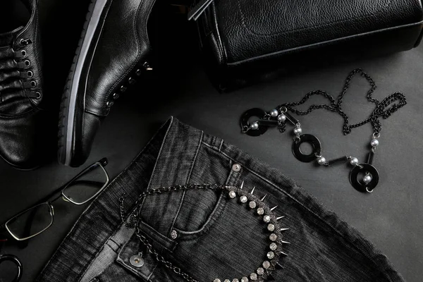 Kleidung Und Accessoires Damenkleidung Und Accessoires Schwarzen Stil Vor Schwarzem — Stockfoto