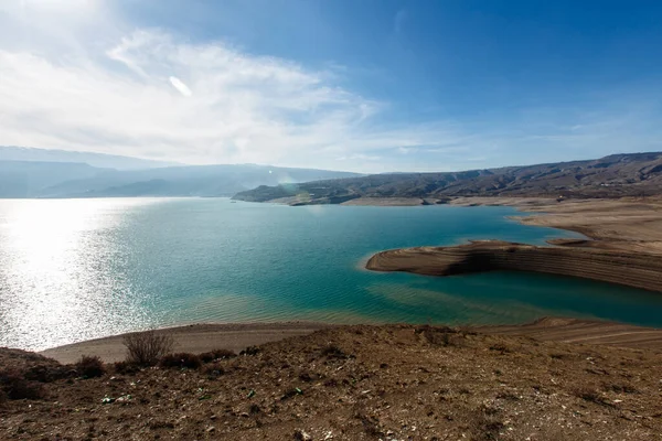 Sulak kanyonu. Chirkeyskaya HPP. Kafkasların doğası. Dağıstan, Rusya.
